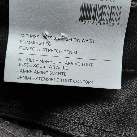 Joe Fresh Women's Black Jeggings - Picture 6 of 8